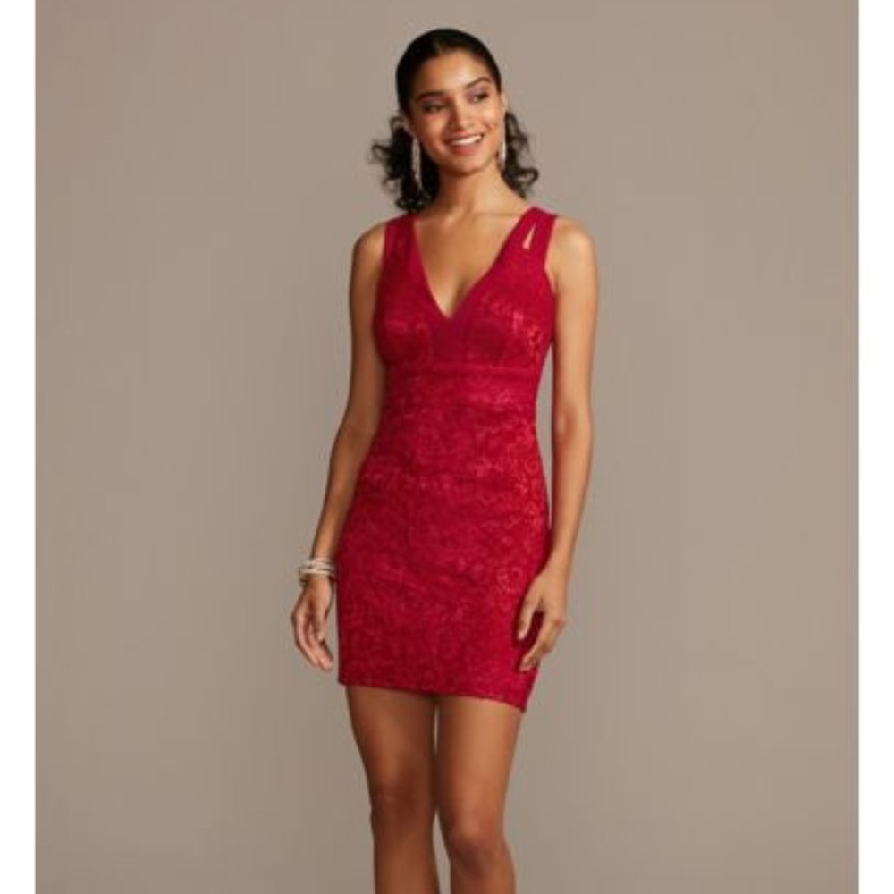 Red Lace Form Fitting Cocktail Holiday Dress with V Front Glitter & Lace  Size 7